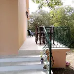 Apartamento Logis Avec Vue Sur L'hérault Pour 4 Personnes à *