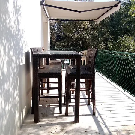Logis Avec Vue Sur L'hérault Pour 4 Personnes à Apartamento