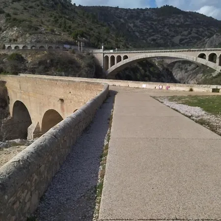 Logis Avec Vue Sur L'hérault Pour 4 Personnes à Apartamento Aniane